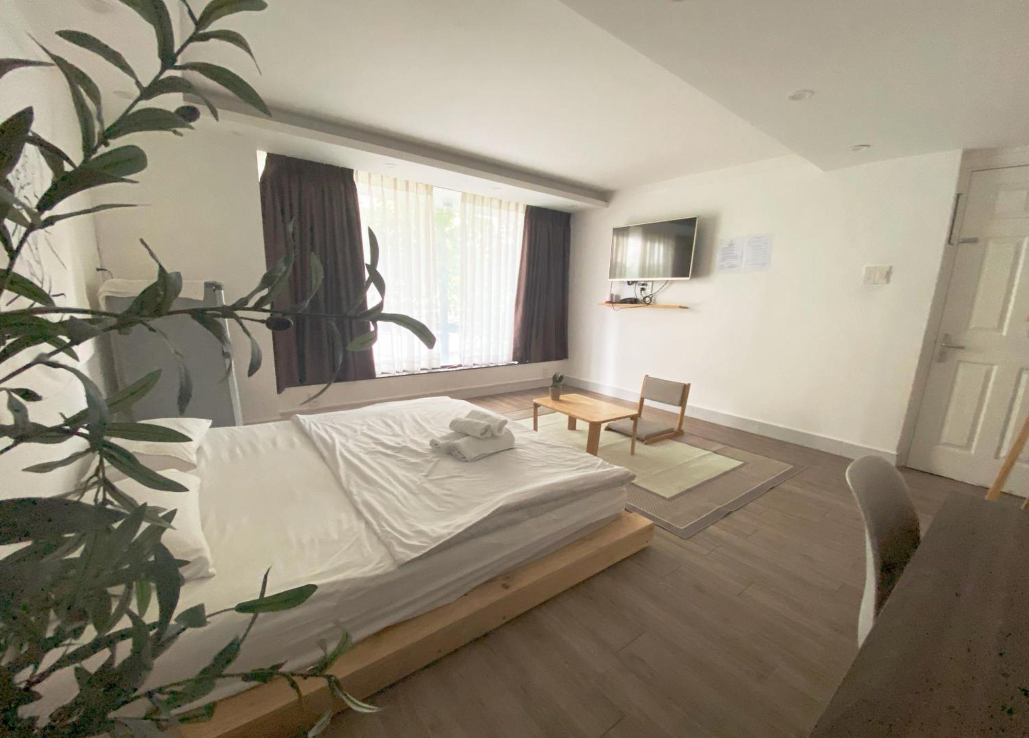 J&K Hotel โฮจิมินห์ซิตี้ ภายนอก รูปภาพ