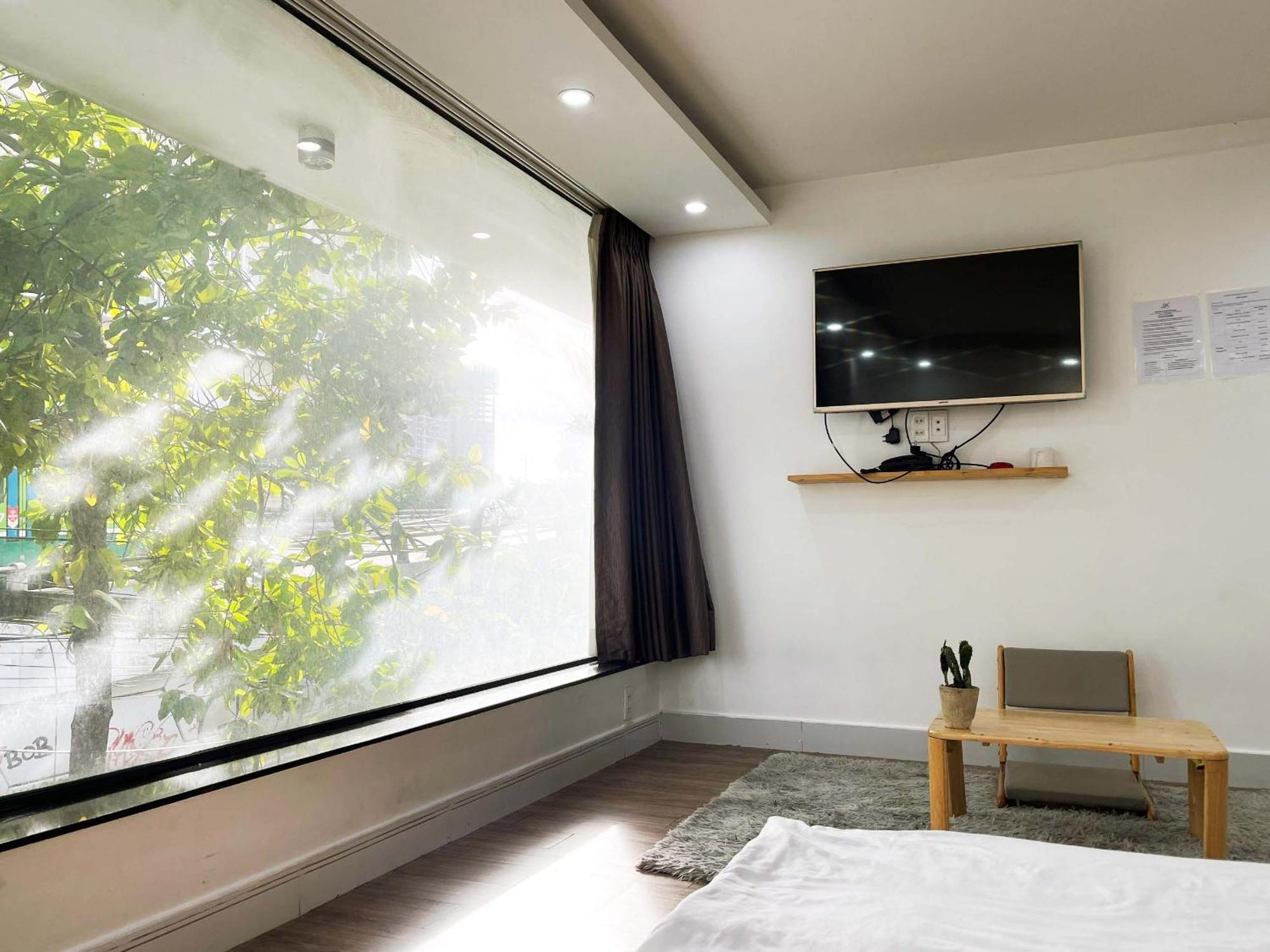 J&K Hotel โฮจิมินห์ซิตี้ ภายนอก รูปภาพ