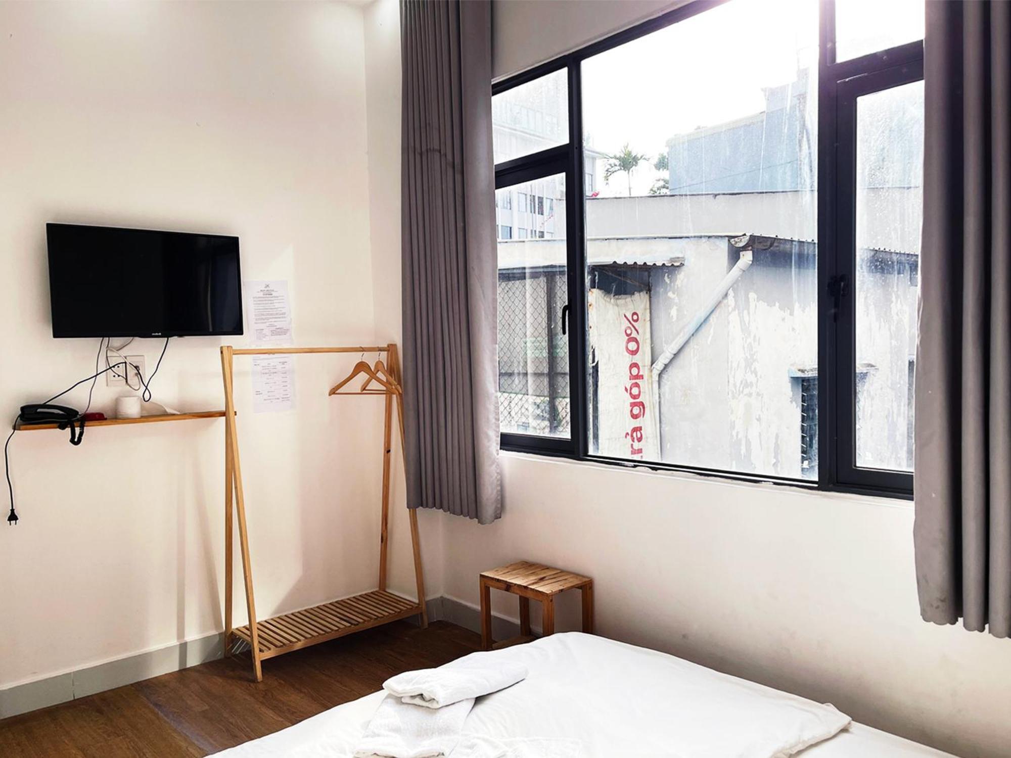 J&K Hotel โฮจิมินห์ซิตี้ ภายนอก รูปภาพ